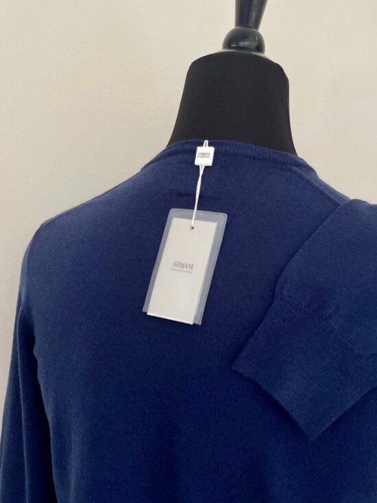 New Armani Collezioni V Neck Blue Sweater XL size - Picture 5 of 7